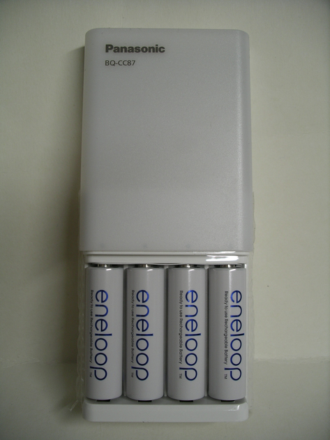 Зарядное устройство Panasonic eneloop BQ CC87 USB POWERBANK в комплекте