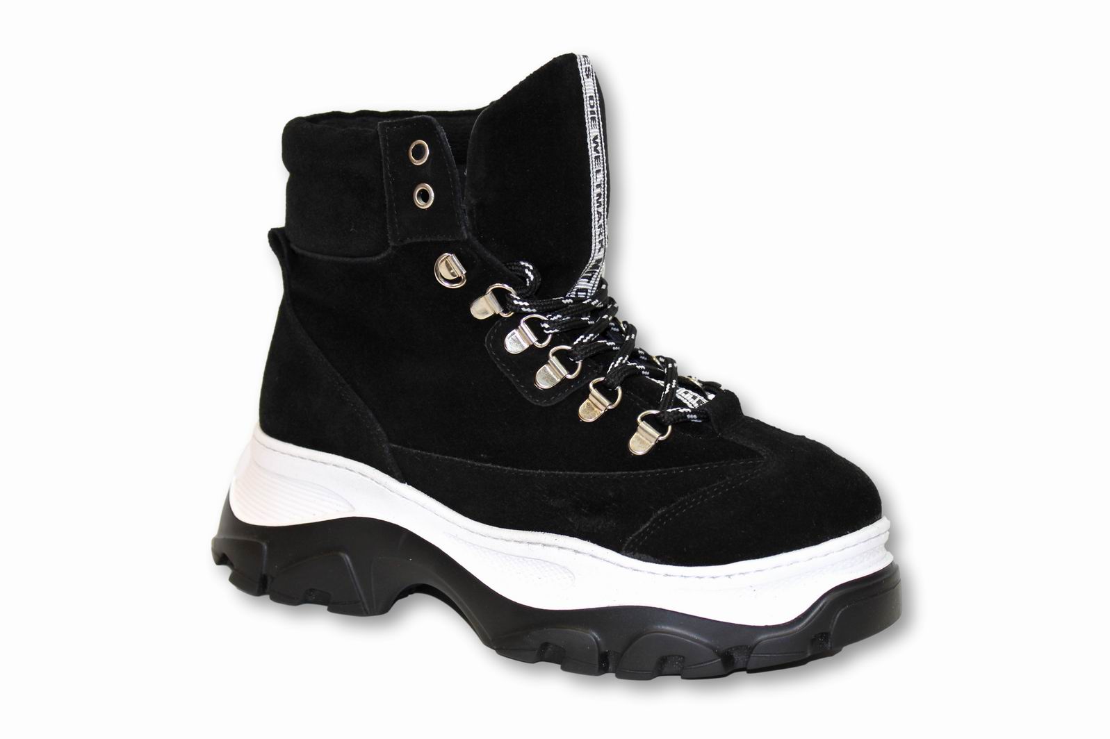 Женские черные замшевые демисезонные ботинки VASARI trend Черный 64222 40
Женские черные замшевые демисезонные ботинки VASARI trend Черный 64222 40