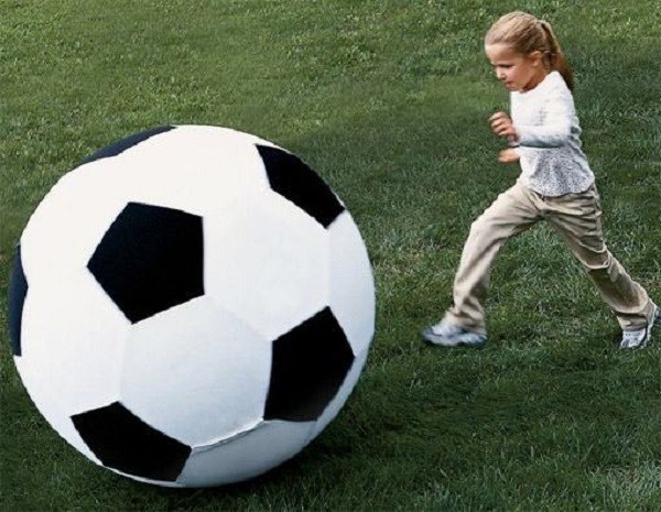 Гигантский футбольный мяч Sportstatus камера+чехол 100 см Черно белый (GF002)
Гигантский футбольный мяч Sportstatus камера+чехол 100 см Черно белый (GF002)