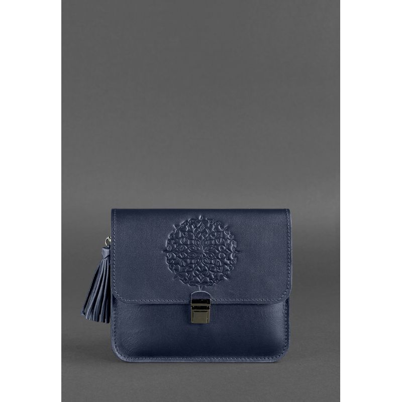 Стильная женская кожаная бохо-сумка BlankNote Лилу BN-BAG-3-navy-blue Темно-синяя
Стильная женская кожаная бохо-сумка BlankNote Лилу BN-BAG-3-navy-blue Темно-синяя