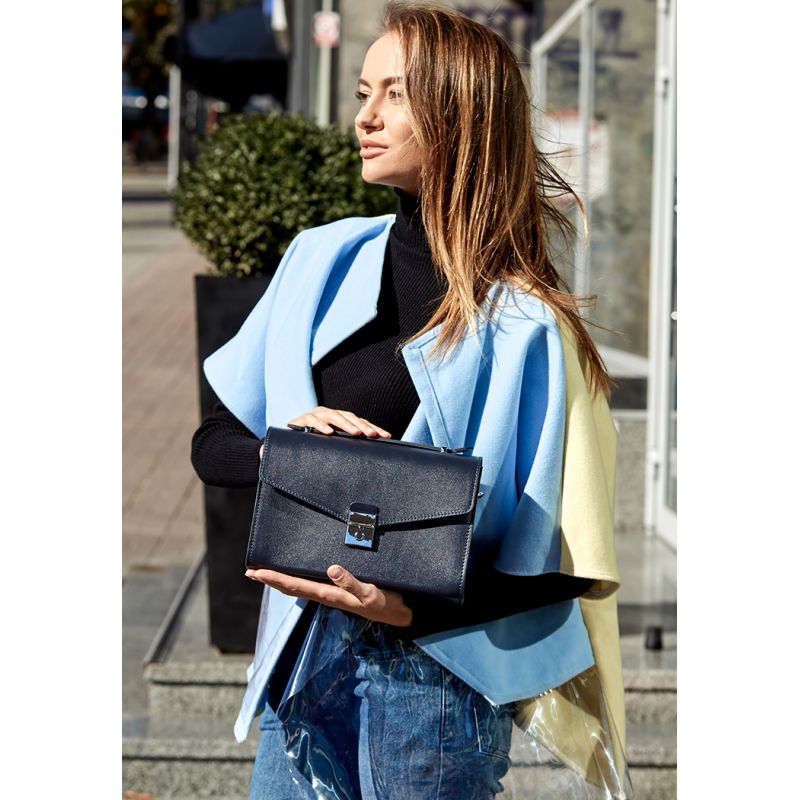 Женская кожаная сумка-кроссбоди из качественной кожи BlankNote Lola BN-BAG-35-navy-blue Темно-синяя
Женская кожаная сумка-кроссбоди из качественной кожи BlankNote Lola BN-BAG-35-navy-blue Темно-синяя