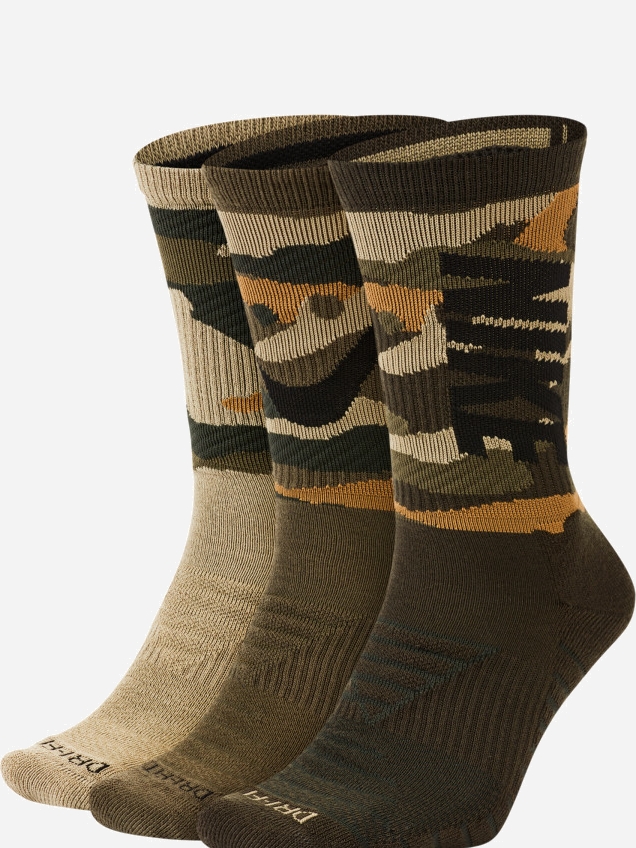 Набор носков Nike U NK Everyday Max Cush Crew 3p CW0780-903 L (42-46) 3 пары Хаки
Набор носков Nike U NK Everyday Max Cush Crew 3p CW0780-903 L (42-46) 3 пары Хаки