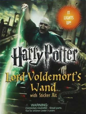 Игрушка,Книга с наклейками Harry Potter Voldemorts Wand with Sticker Kit: Lights Up! ISBN 9780762452415
Игрушка,Книга с наклейками Harry Potter Voldemorts Wand with Sticker Kit: Lights Up! ISBN 9780762452415