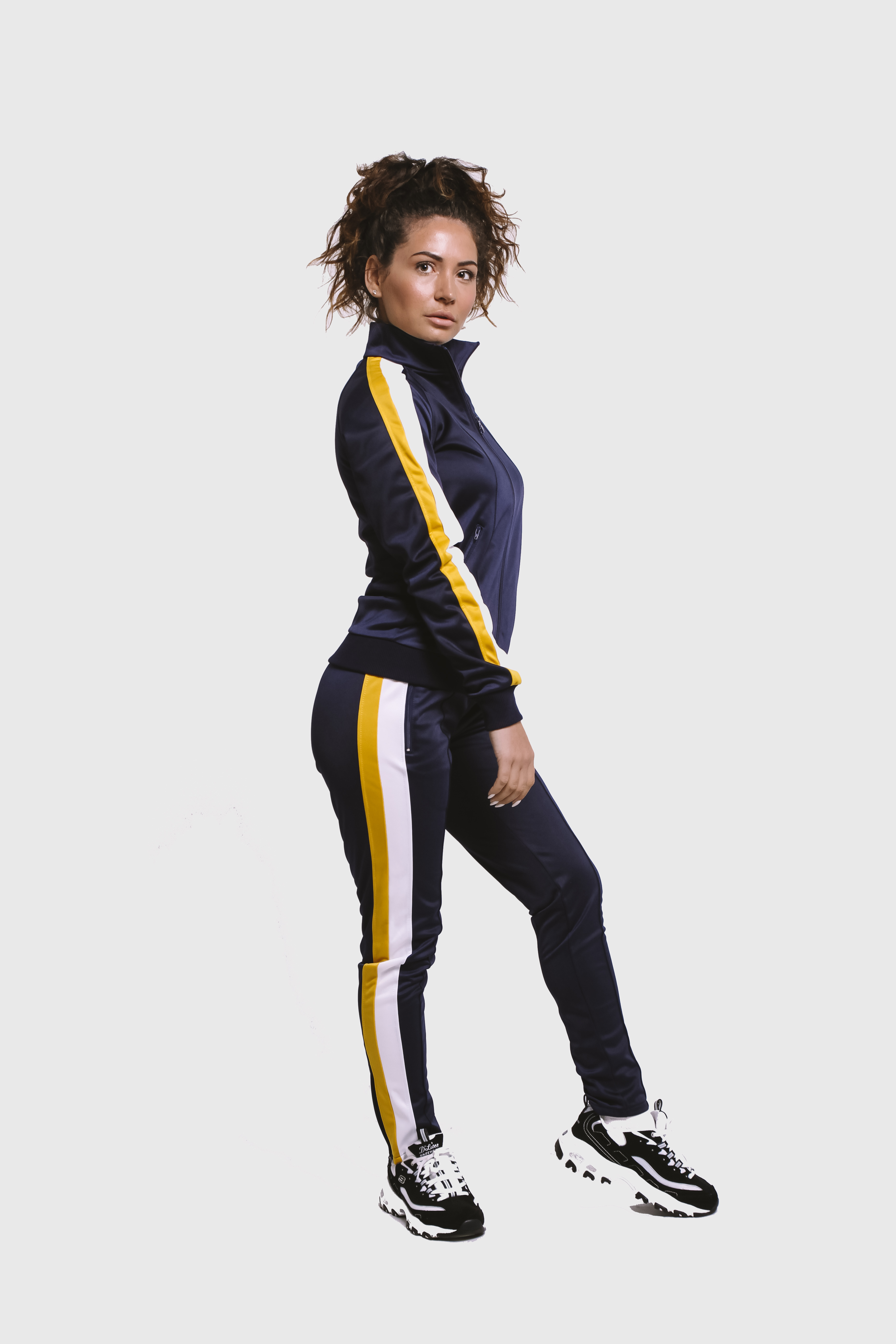 Женский спортивный костюм Somatonic W-TAPE Navy-White-Yellow, Женский спортивный костюм Somatonic W-TAPE Navy-White-Yellow S
Женский спортивный костюм Somatonic W-TAPE Navy-White-Yellow, Женский спортивный костюм Somatonic W-TAPE Navy-White-Yellow S