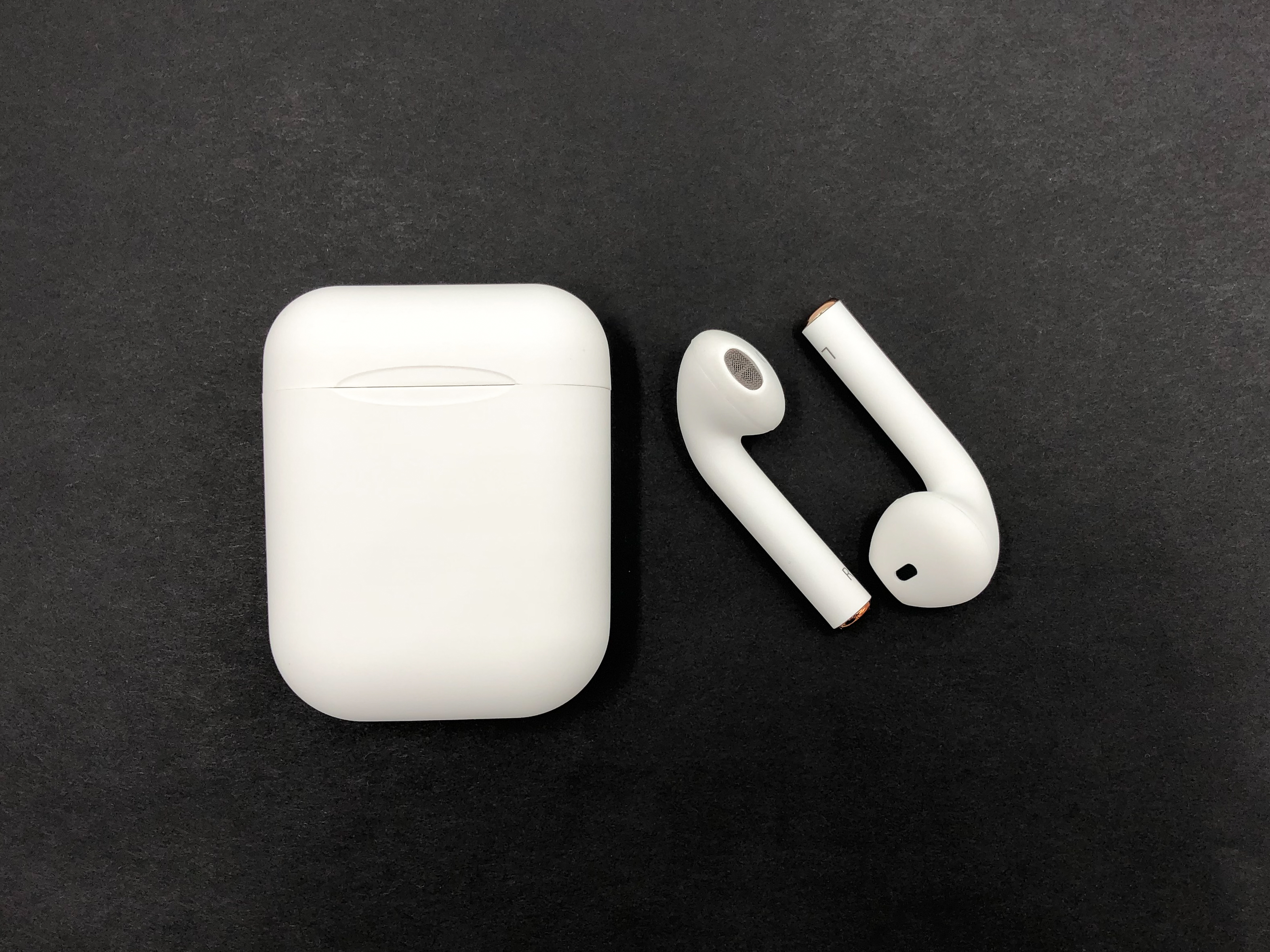 Беспроводные сенсорные Bluetooth наушники BLACKSMITH V11 HD с док - станцией Soft touch White
Беспроводные сенсорные Bluetooth наушники BLACKSMITH V11 HD с док - станцией Soft touch White