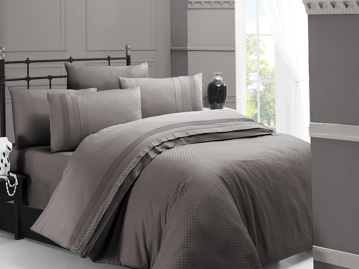 Комплект постельного белья First Choice Deluxe Сатин 200х220 "SQUARE STYLE VIZON"
Комплект постельного белья First Choice Deluxe Сатин 200х220 "SQUARE STYLE VIZON"