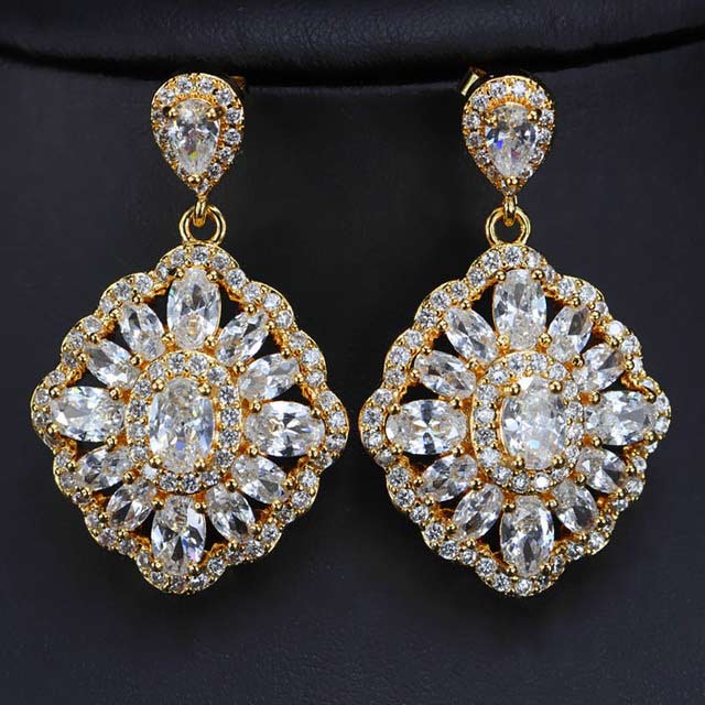 Женские серьги Неотразимый блеск DiaDemaGrand Золотой с белым камнем (081748-8-2)
Женские серьги Неотразимый блеск DiaDemaGrand Золотой с белым камнем (081748-8-2)