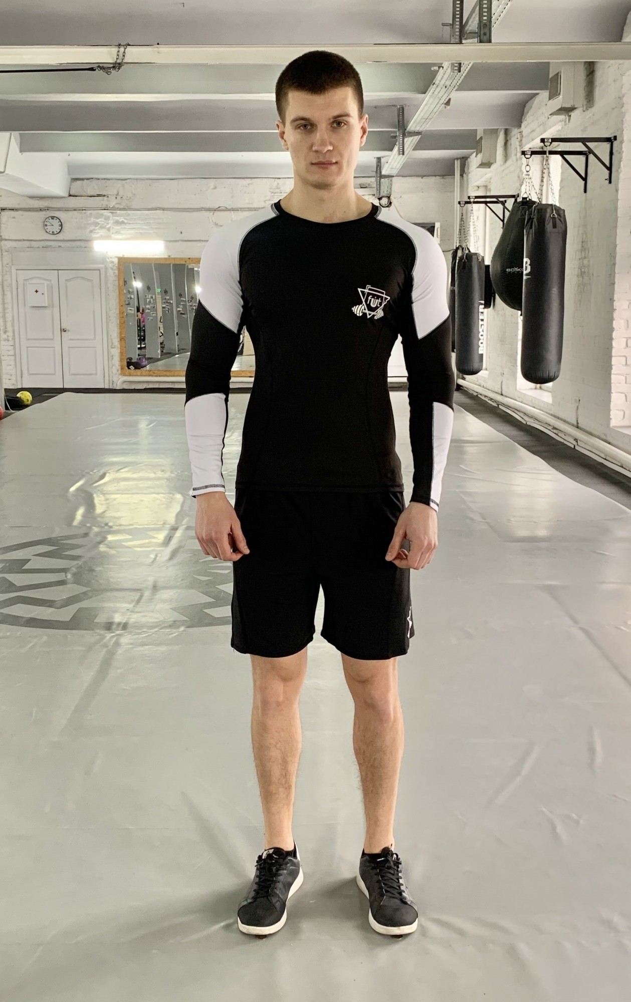 Спортивный мужской набор (Рашгард шорты) Force white 1 0 FitU M Черный
Спортивный мужской набор (Рашгард шорты) Force white 1 0 FitU M Черный