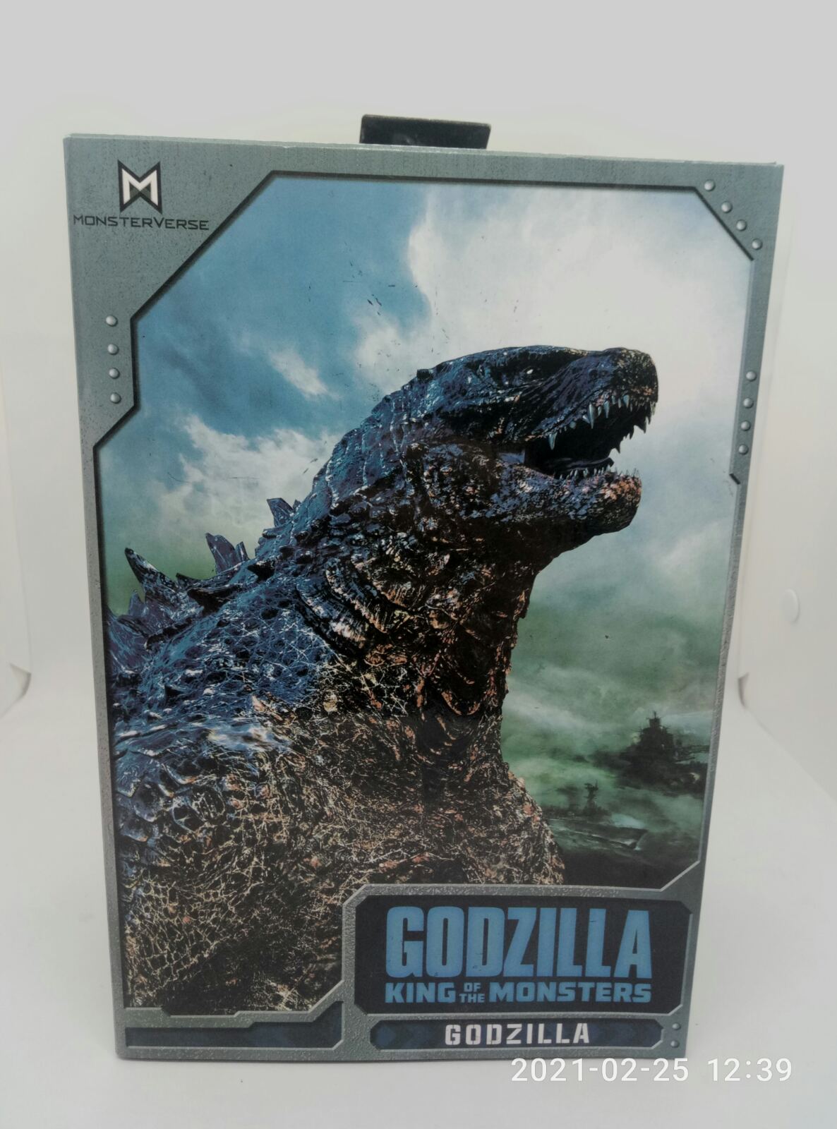 Godzilla King Велика фігурка з фільму Годзілла з коричневими шипами 16 см в Подарунковій упаковці NECA
Godzilla King Велика фігурка з фільму Годзілла з коричневими шипами 16 см в Подарунковій упаковці NECA