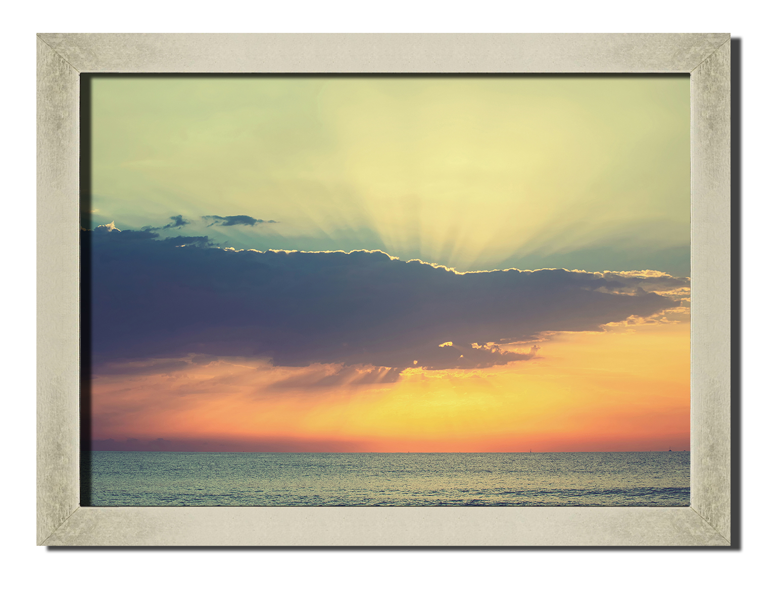 Silver frame картина на файн-арт бумаге Рассвет на море морская тематикаа Hotel Arizona HD 31 см x 41 см
Silver frame картина на файн-арт бумаге Рассвет на море морская тематикаа Hotel Arizona HD 31 см x 41 см