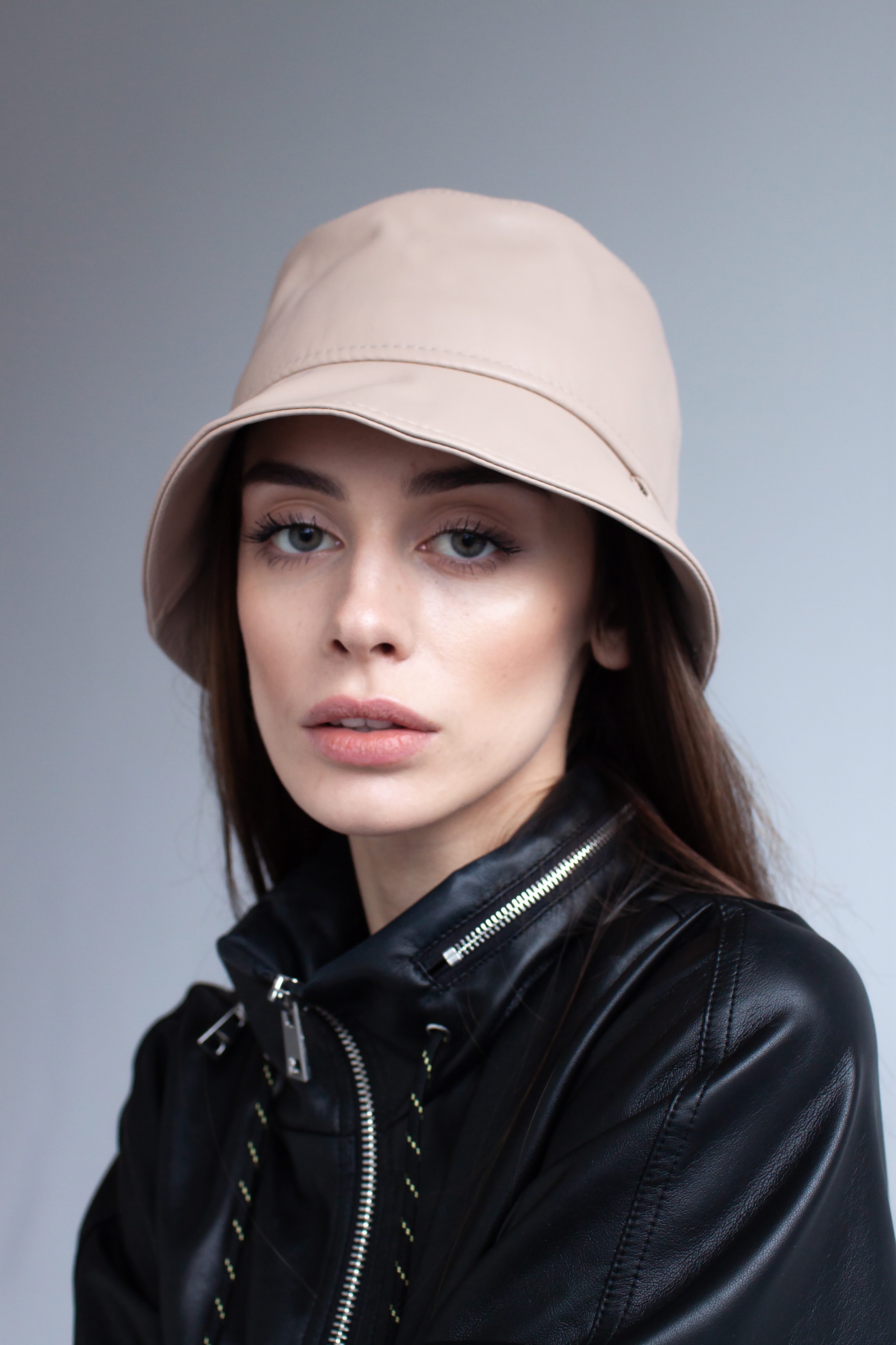 Панама FAMO Глинис темно-молочная 57-58 (153-1) 
Панама FAMO Глинис темно-молочная 57-58 (153-1)