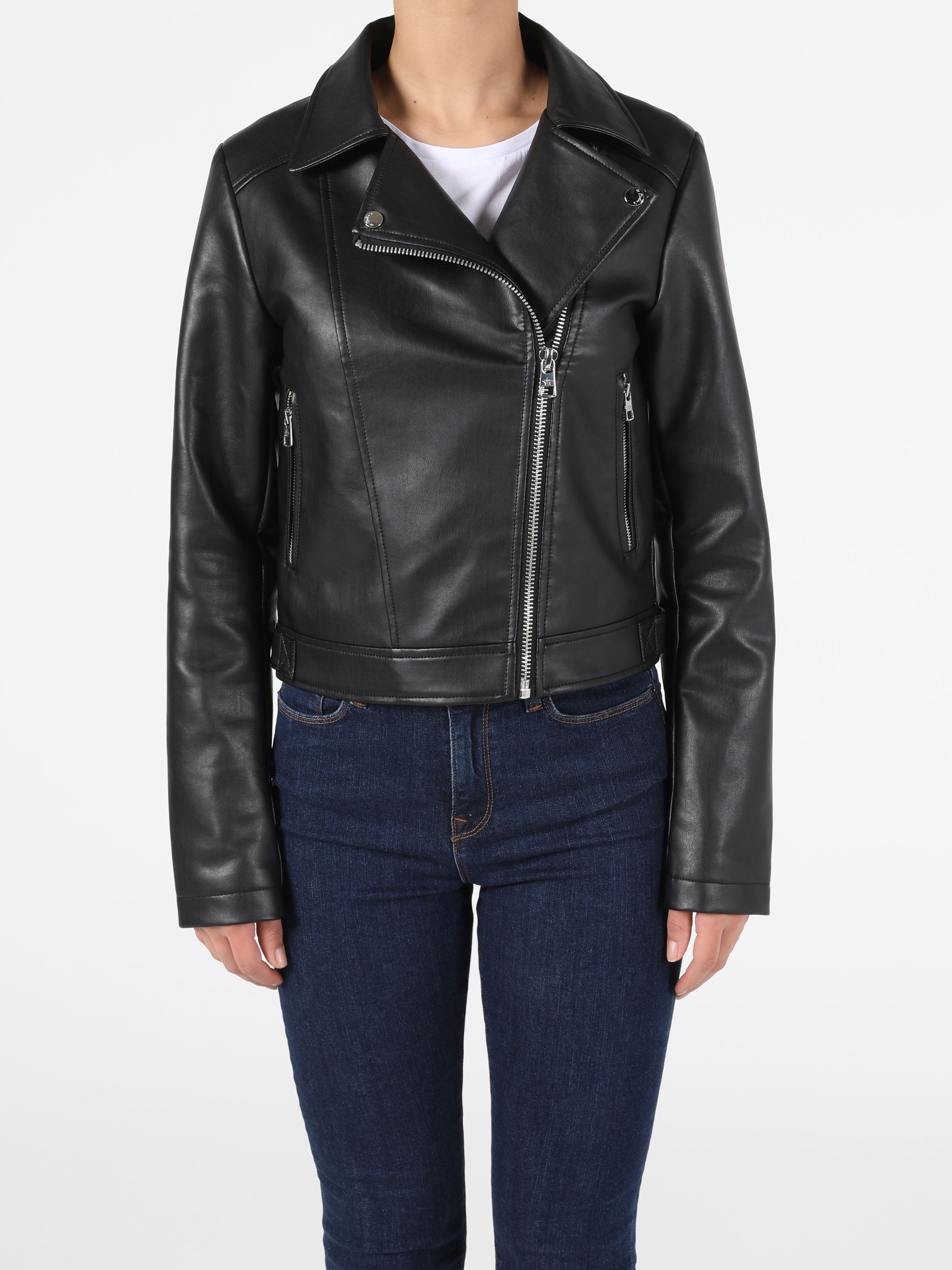 Куртка из искусственной кожи Colin' CL1052475BLK, Куртка из искусственной кожи Colin's CL1052475BLK S
Куртка из искусственной кожи Colin' CL1052475BLK, Куртка из искусственной кожи Colin's CL1052475BLK S