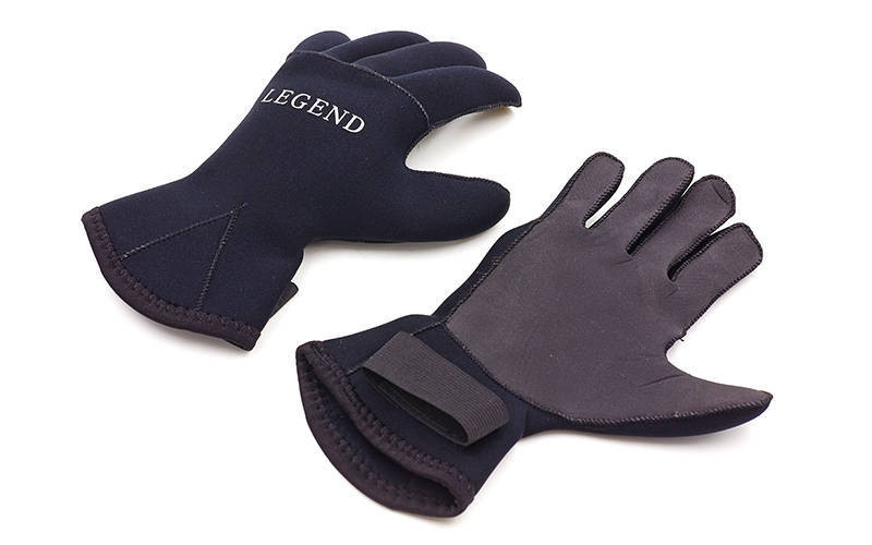 Перчатки для дайвинга LEGEND, неопрен, 3мм, р-р M-XL-8-11, черный (PL-6110) L: 9-10;
Перчатки для дайвинга LEGEND, неопрен, 3мм, р-р M-XL-8-11, черный (PL-6110) L: 9-10;