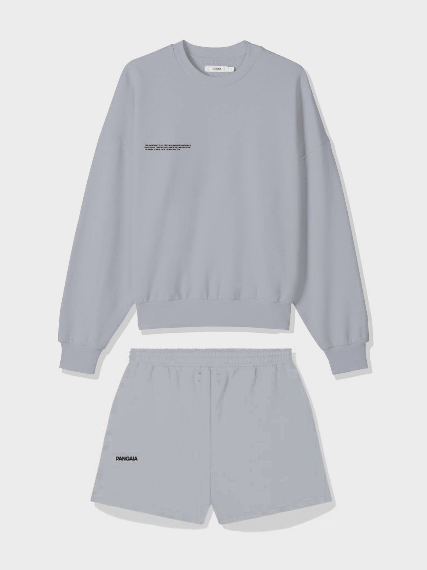Облегченный женский oversized костюм (свитшот и шорты) из органического хлопка The Pangaia Lightweight Organic Cotton Suit Gray серый S
Облегченный женский oversized костюм (свитшот и шорты) из органического хлопка The Pangaia Lightweight Organic Cotton Suit Gray серый S