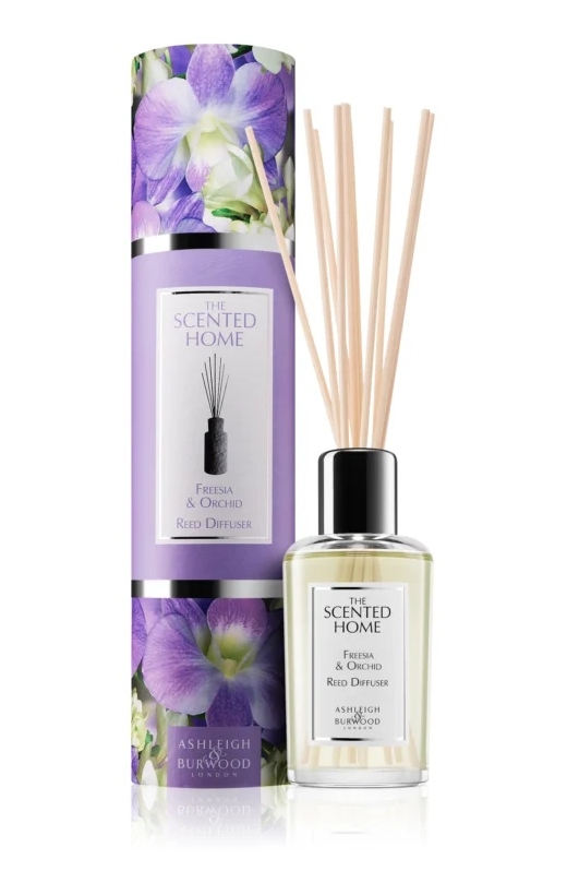 Ashleigh Burwood London The Scented Home Freesia Orchid aромадифузор з наповненням 150 мл
Ashleigh Burwood London The Scented Home Freesia Orchid aромадифузор з наповненням 150 мл