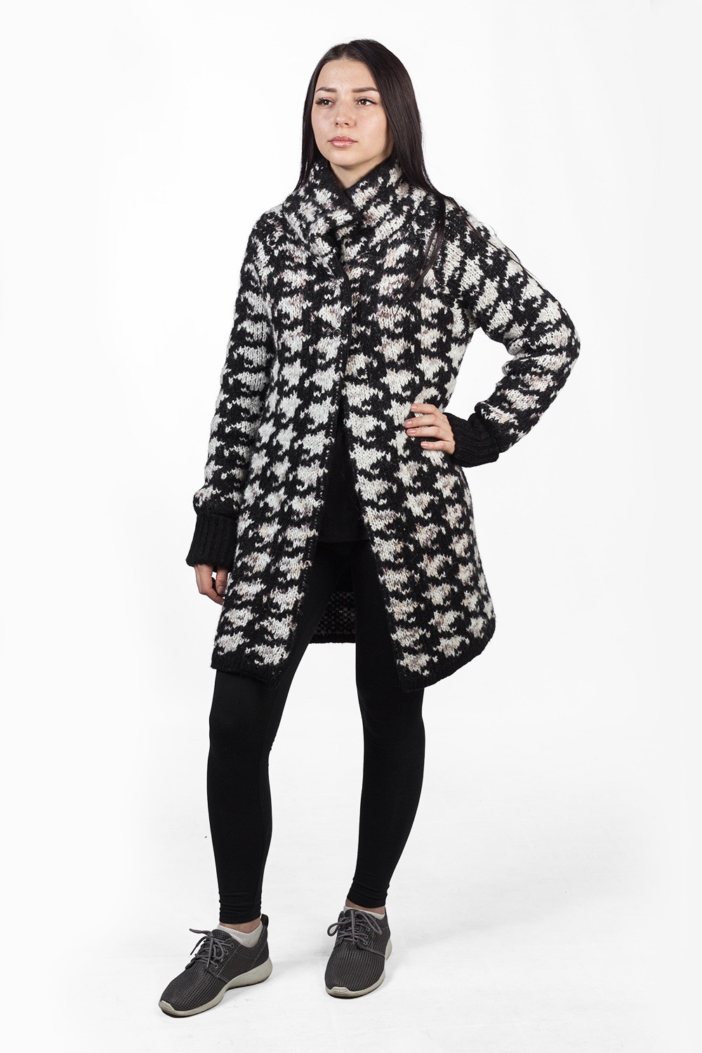 Пальто женское Zara черное с серым S 
Пальто женское Zara черное с серым S