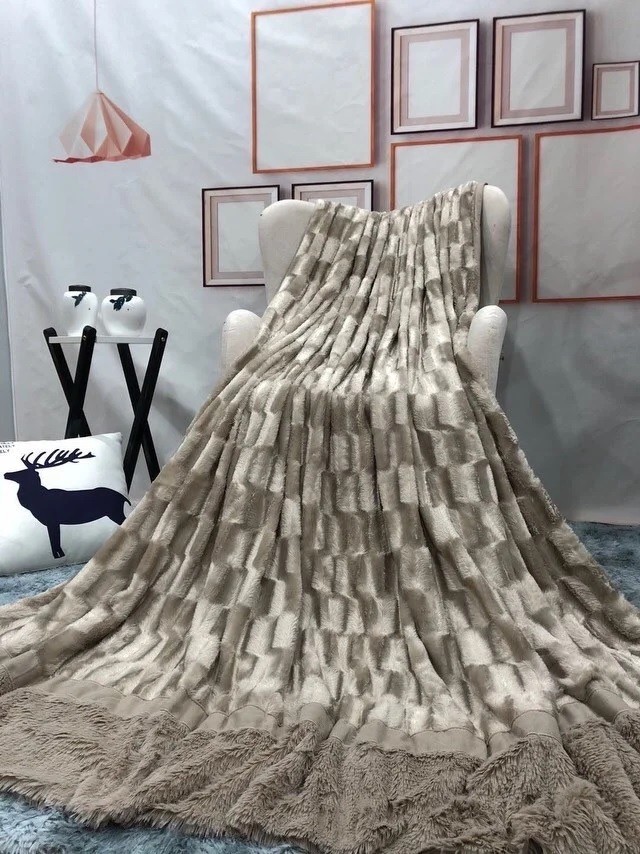 Меховой двухсторонний плед покрывало Норка Premium Collection Евро 200x220 Серо-бежевый
Меховой двухсторонний плед покрывало Норка Premium Collection Евро 200x220 Серо-бежевый