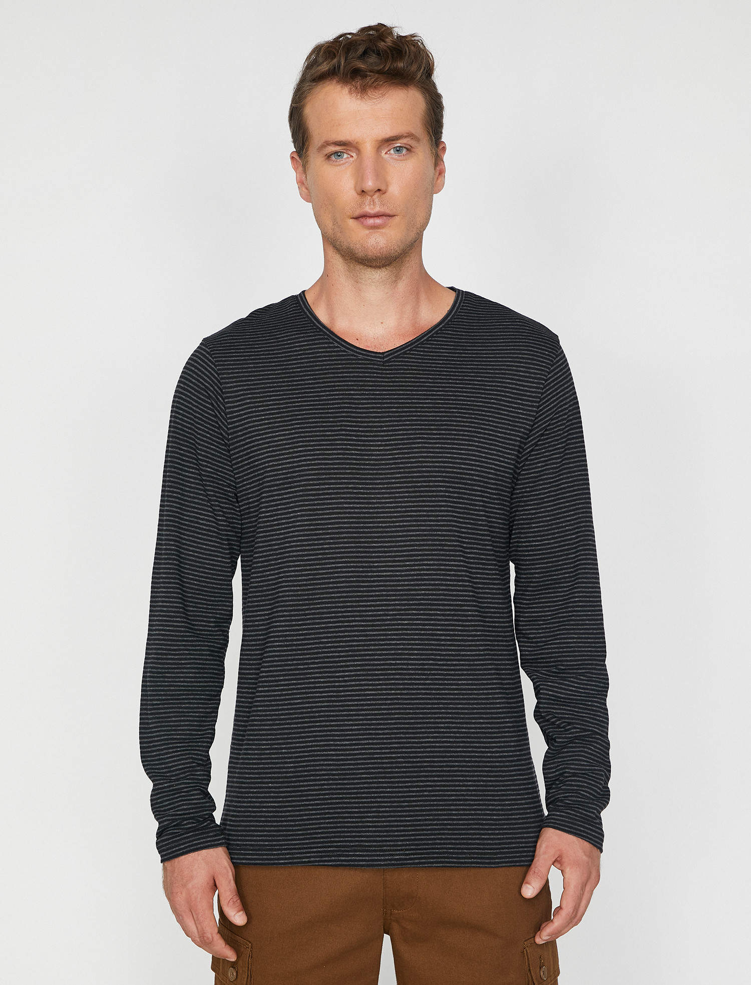 Лонгслив Koton 0KAM11687LK-02N Black Stripe, Лонгслив Koton 0KAM11687LK-02N XS Black Stripe
Лонгслив Koton 0KAM11687LK-02N Black Stripe, Лонгслив Koton 0KAM11687LK-02N XS Black Stripe