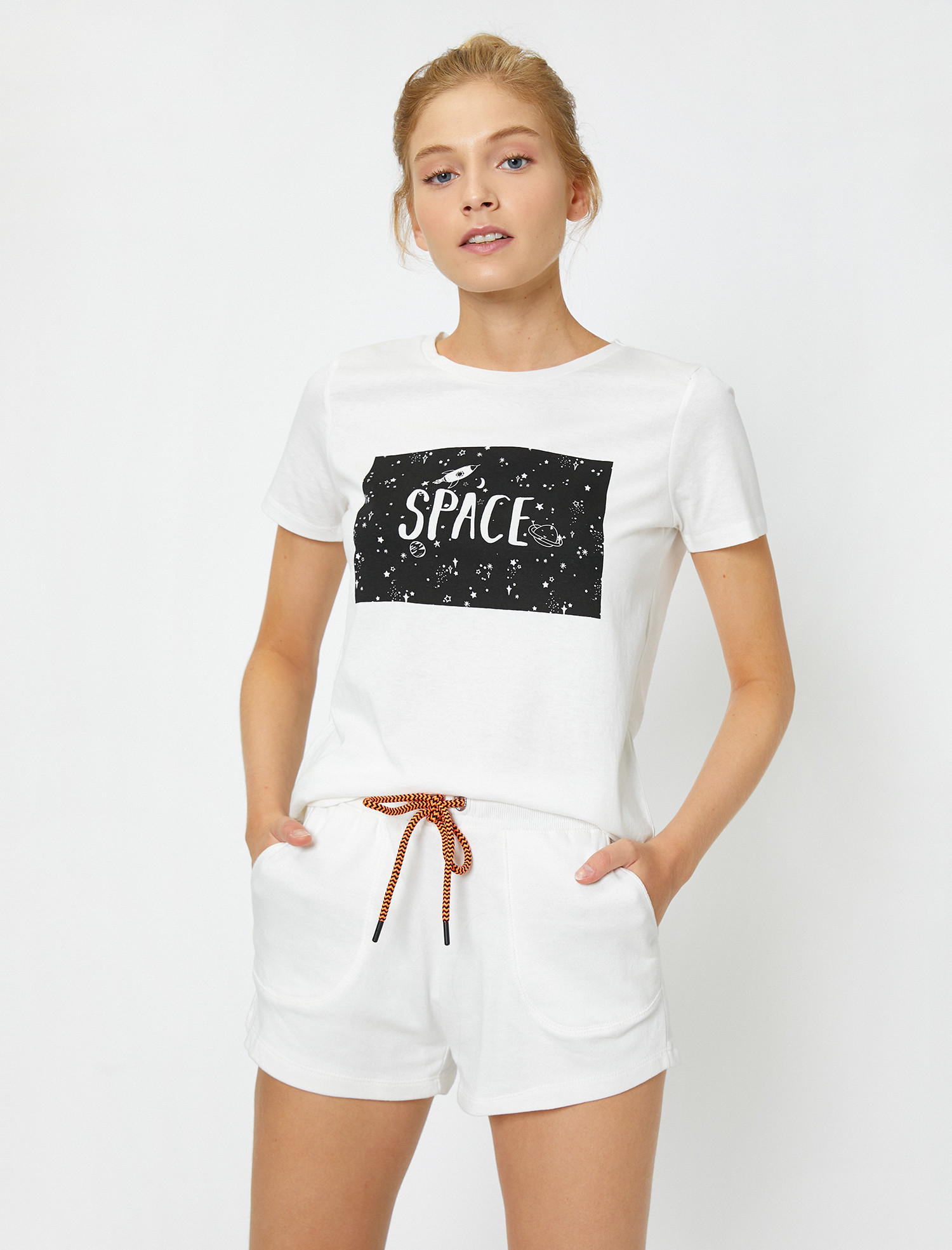 Футболка Koton 0KAL18239IK-001 Off White, Футболка Koton 0KAL18239IK-001 L Off White
Футболка Koton 0KAL18239IK-001 Off White, Футболка Koton 0KAL18239IK-001 L Off White
