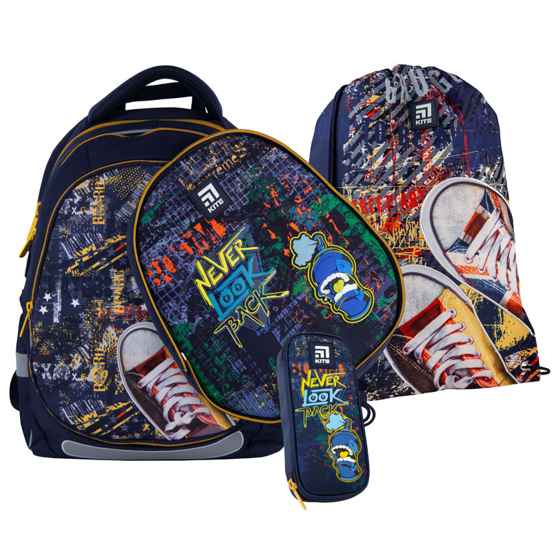 Школьный набор рюкзак + пенал + сумка Kite Extreme (K21-700M(2p)-1) 720 г 38x28x16 см 18 л темно-синий
Школьный набор рюкзак + пенал + сумка Kite Extreme (K21-700M(2p)-1) 720 г 38x28x16 см 18 л темно-синий