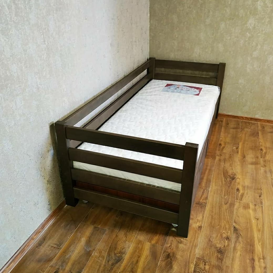 Кровать односпальная тахта RainbowDream Томас 80х200 см массив ольхи в тонировке, с ящиками
Кровать односпальная тахта RainbowDream Томас 80х200 см массив ольхи в тонировке, с ящиками