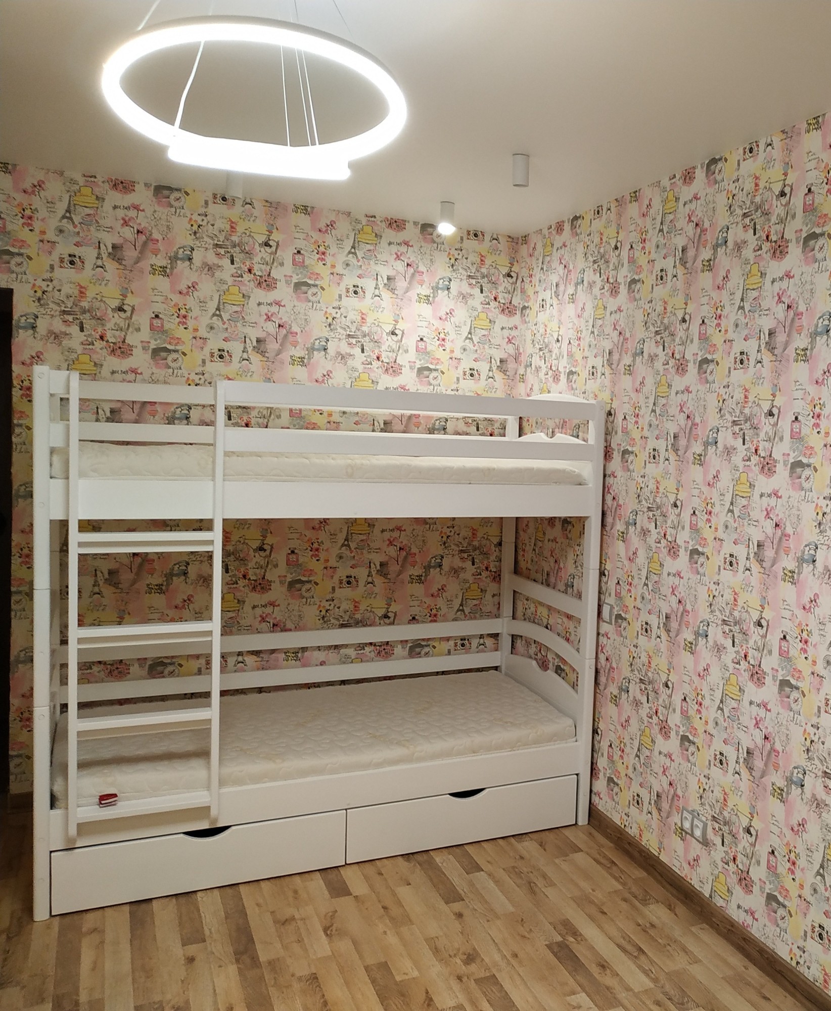 Кровать двухъярусная RainbowDream Фирина 80х200 см белый массив ольхи, с ящиками
Кровать двухъярусная RainbowDream Фирина 80х200 см белый массив ольхи, с ящиками