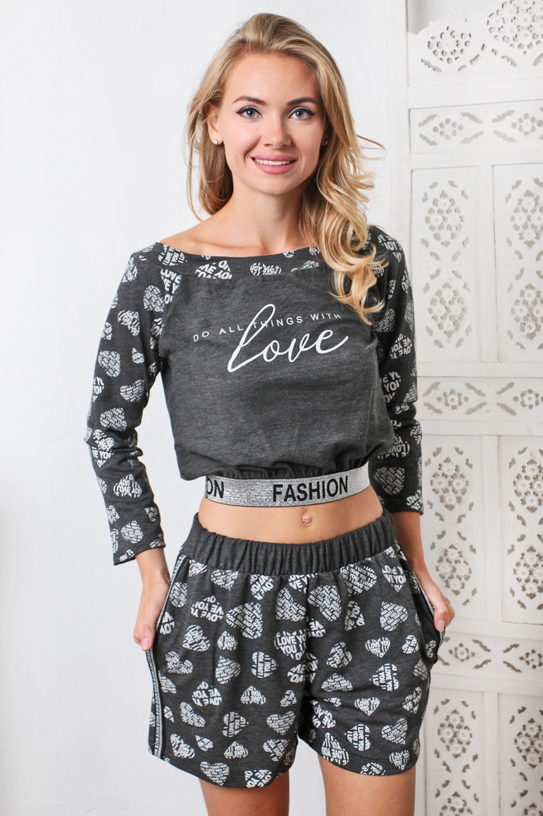 Костюм кофта+шорты Fleur Lingerie КВАНДОР серый антрацит сердца, Костюм кофта+шорты Fleur Lingerie КВАНДОР 38 серый антрацит сердца
Костюм кофта+шорты Fleur Lingerie КВАНДОР серый антрацит сердца, Костюм кофта+шорты Fleur Lingerie КВАНДОР 38 серый антрацит сердца