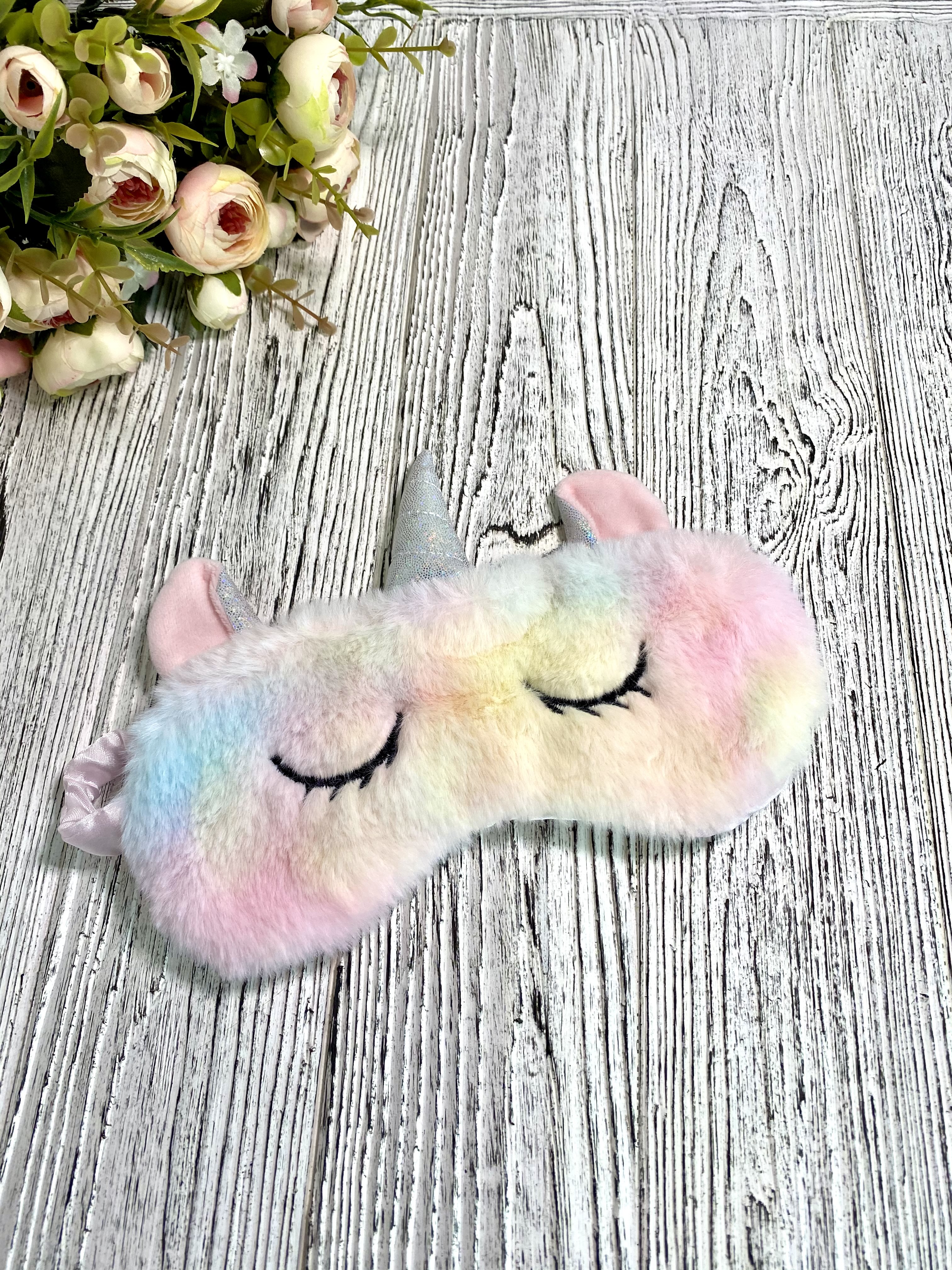 Маска для сна и отдыха повязка для глаз с единорогом мультиколор желтая с розовым
Маска для сна и отдыха повязка для глаз с единорогом мультиколор желтая с розовым