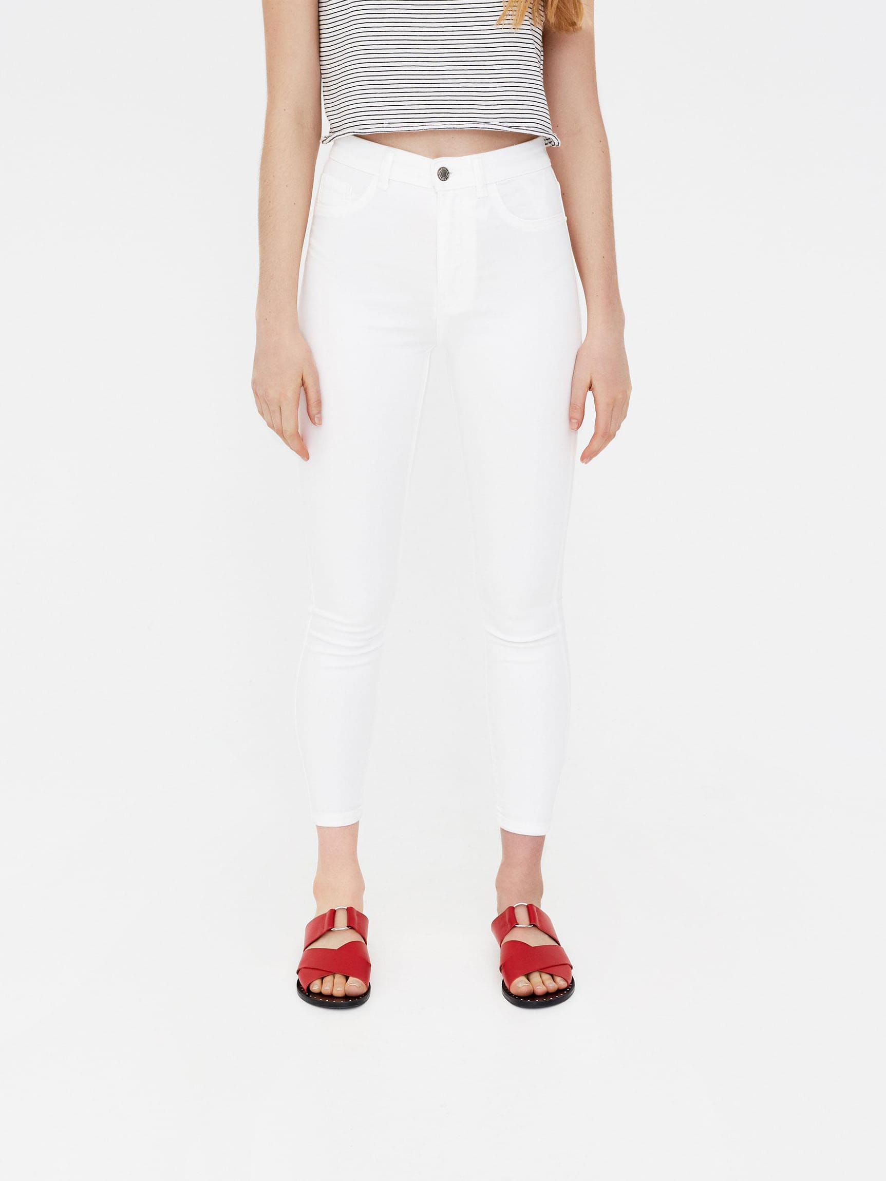 Джинсы Pull & Bear 5680/395/250-ACTS 42 Белые