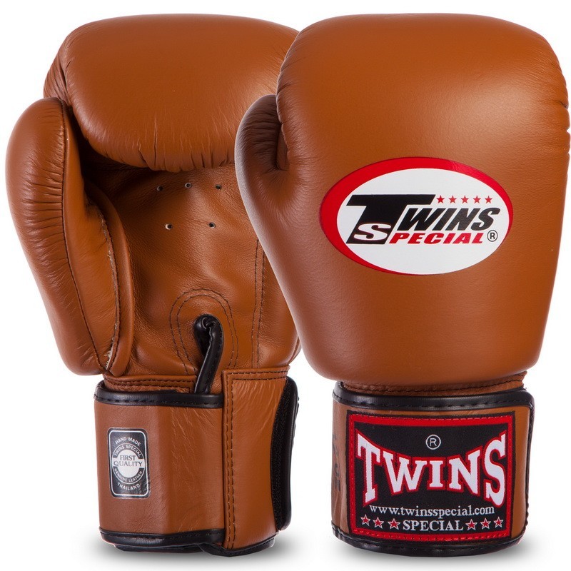 Боксерские перчатки Twins Special Original кожаные 18 oz Brown (BGVL3-BR-18)
Боксерские перчатки Twins Special Original кожаные 18 oz Brown (BGVL3-BR-18)