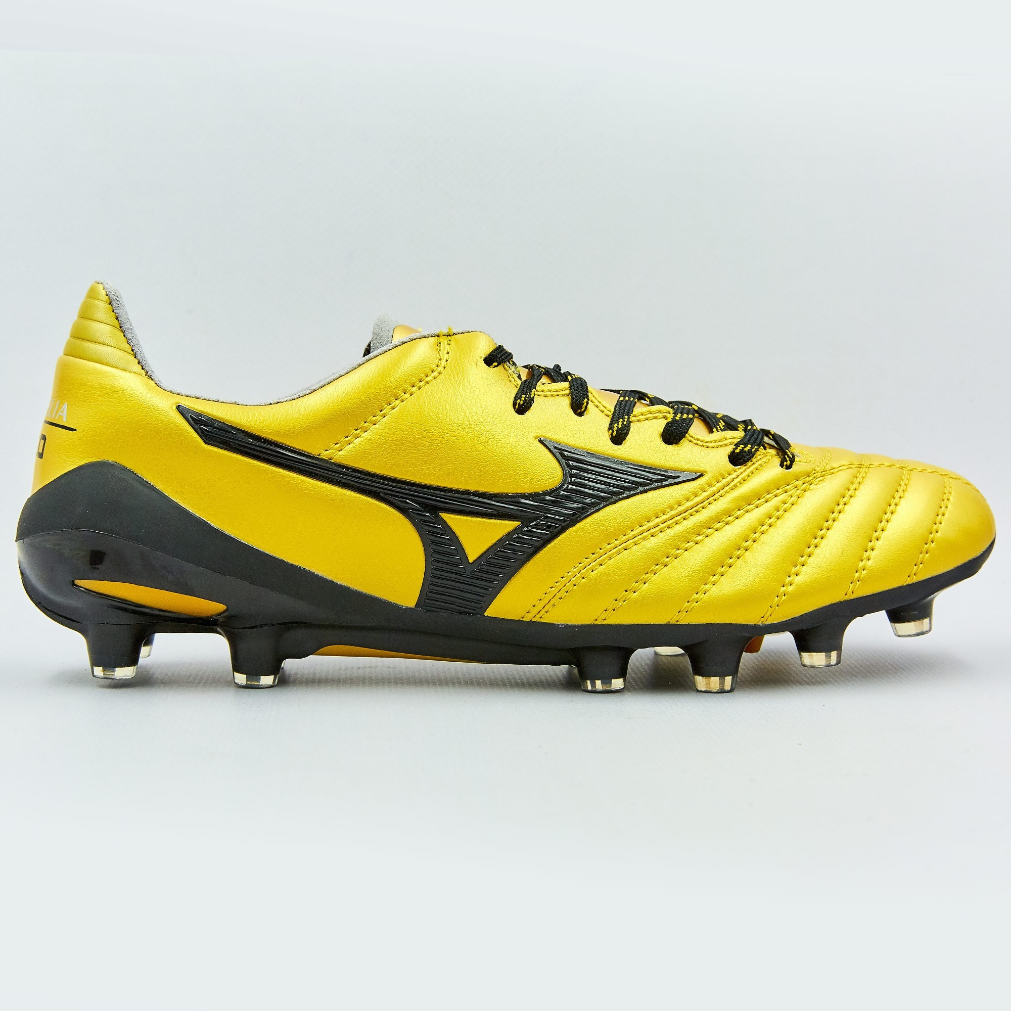 Бутсы футбольные Mizuno Morelia Neo р. 42 (27 см) Желтый/Черный (OB-119-YBK-42)
Бутсы футбольные Mizuno Morelia Neo р. 42 (27 см) Желтый/Черный (OB-119-YBK-42)