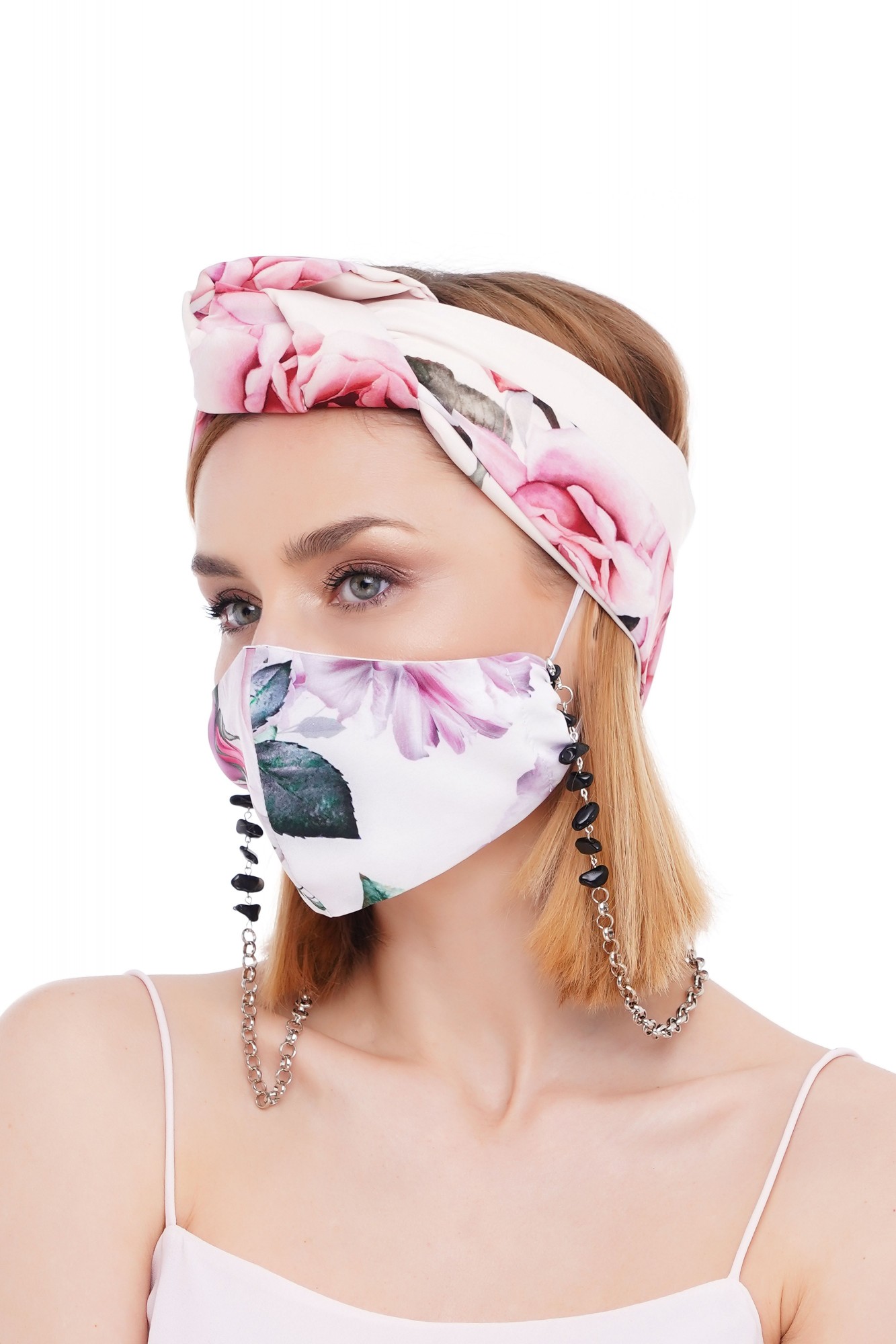 Летний набор тюрбан +маска +цепочка для маски и очков MyScarf белый с розами, Летний набор тюрбан +маска +цепочка для маски и очков MyScarf one size белый с розами
Летний набор тюрбан +маска +цепочка для маски и очков MyScarf белый с розами, Летний набор тюрбан +маска +цепочка для маски и очков MyScarf one size белый с розами