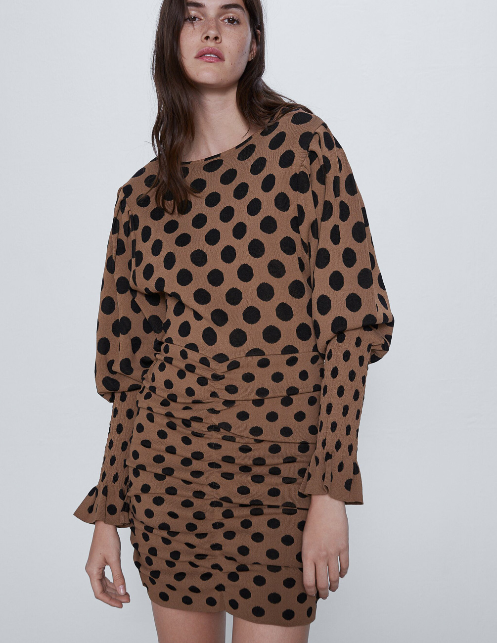 Платье Zara Ж1059757 (6873/015/700) цвет коричневый, Платье Zara Ж1059757 (6873/015/700) цвет коричневый L
Платье Zara Ж1059757 (6873/015/700) цвет коричневый, Платье Zara Ж1059757 (6873/015/700) цвет коричневый L