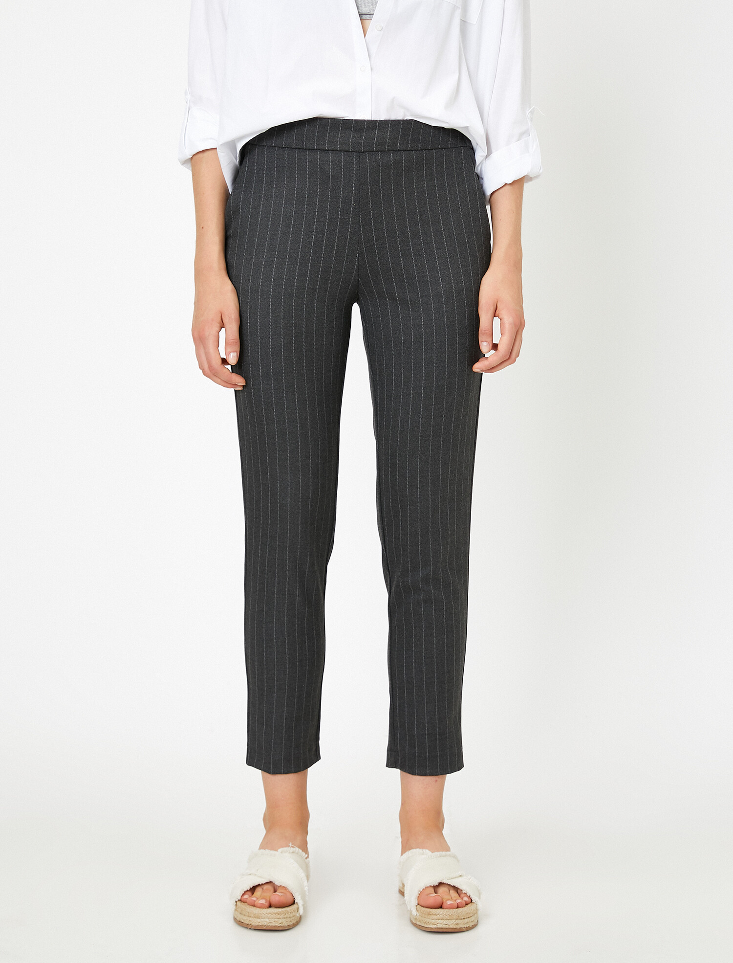 Брюки Koton 0KAL48251IW-02Y Grey Stripe, Брюки Koton 0KAL48251IW-02Y 34 Grey Stripe
Брюки Koton 0KAL48251IW-02Y Grey Stripe, Брюки Koton 0KAL48251IW-02Y 34 Grey Stripe