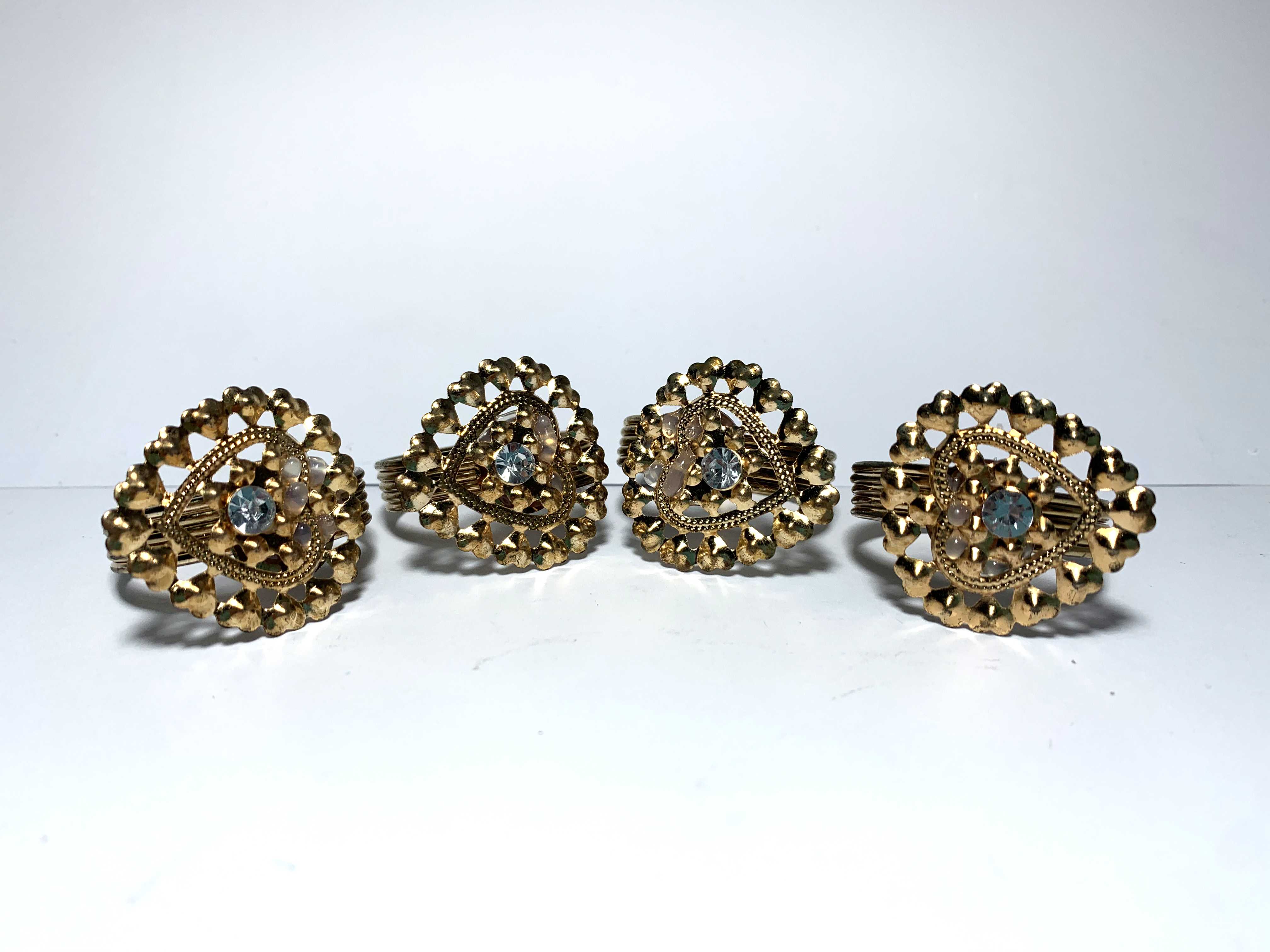 Серверовочные кольца для салфеток Napkin Holders Napkin Holders золотой PM2-10097
Серверовочные кольца для салфеток Napkin Holders Napkin Holders золотой PM2-10097