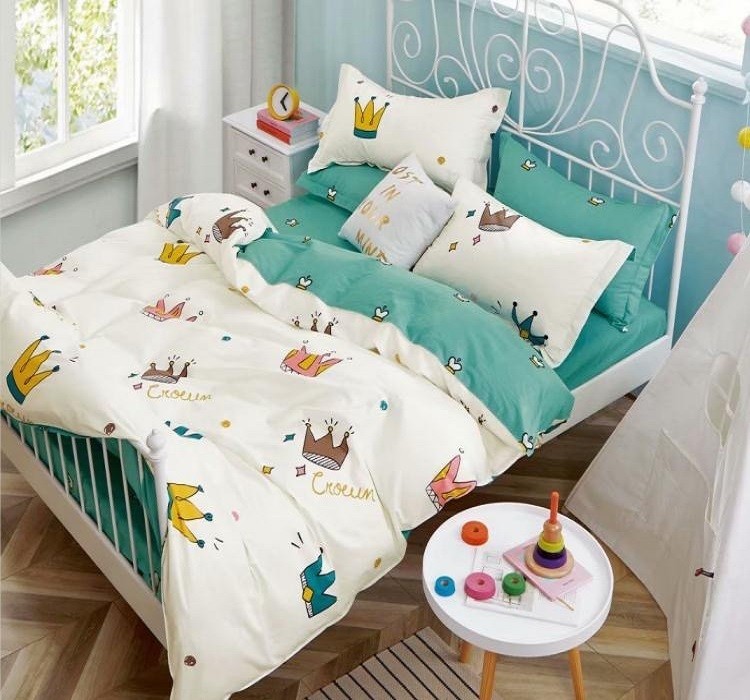 Комплект детского постельного белья Короны на белом CottonTwill 150х100 см Сатин Premium (SP043-1)
Комплект детского постельного белья Короны на белом CottonTwill 150х100 см Сатин Premium (SP043-1)
