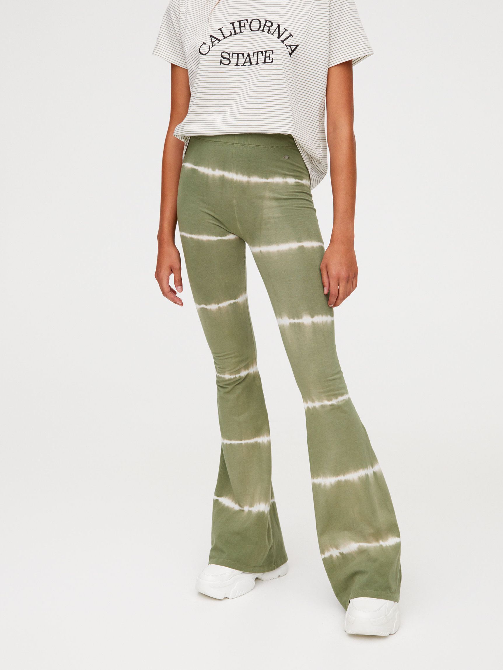 Брюки Pull & Bear 09671356505 Принт, Брюки Pull & Bear 09671356505 S Принт
Брюки Pull & Bear 09671356505 Принт, Брюки Pull & Bear 09671356505 S Принт