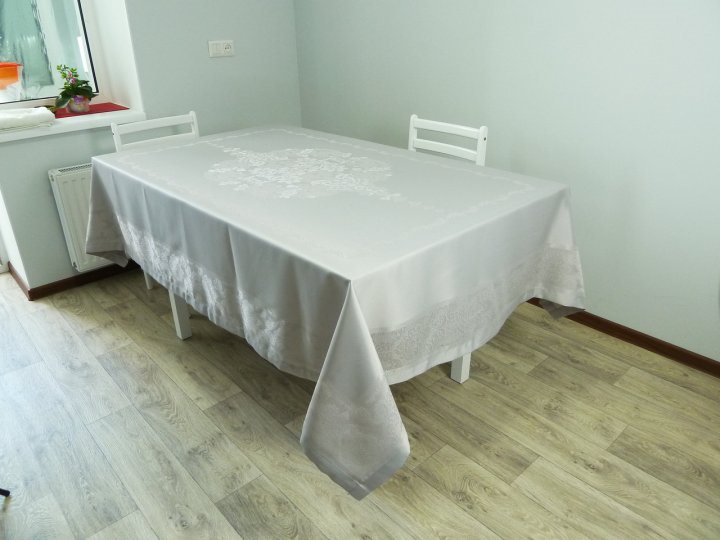 Скатерть водоотталкивающая тефлоновая SAFIR прямоугольная Jumbo 160x300 серая
Скатерть водоотталкивающая тефлоновая SAFIR прямоугольная Jumbo 160x300 серая