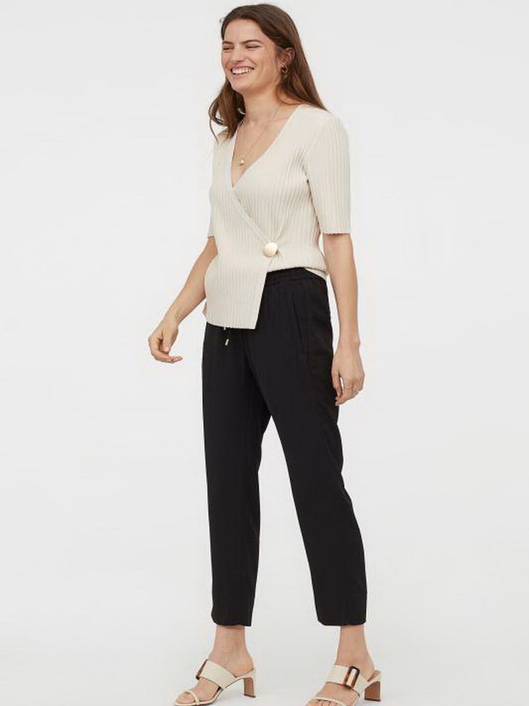 Брюки H&M 0728160-9 Черные (СА2000001632567, Брюки H&M 0728160-9 38 Черные (СА2000001632567)
Брюки H&M 0728160-9 Черные (СА2000001632567, Брюки H&M 0728160-9 38 Черные (СА2000001632567)