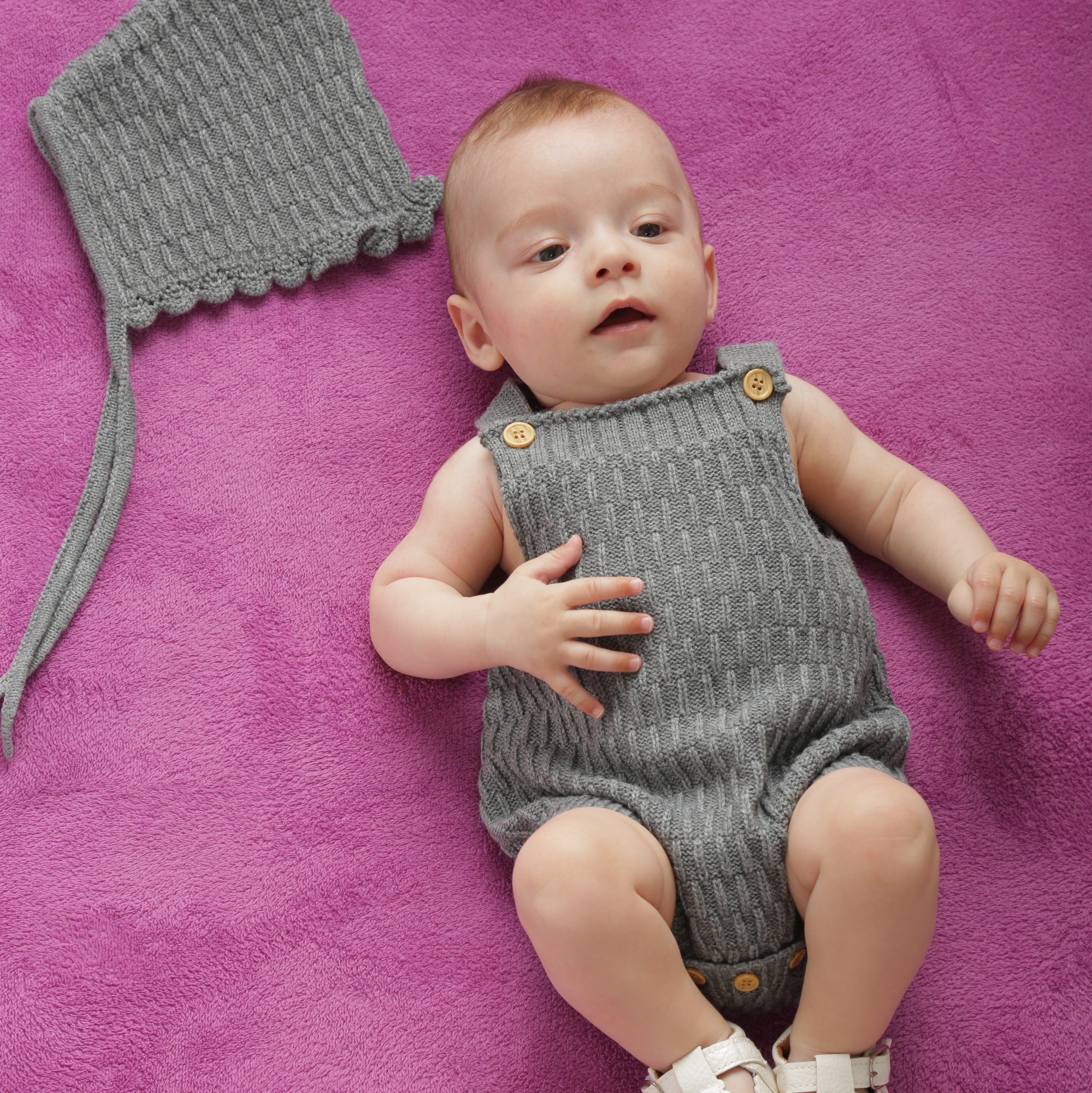 Боди и чепчик вязаные Cathery Baby Store Grey серого цвета размер 0-6 мес., рост 70 см
Боди и чепчик вязаные Cathery Baby Store Grey серого цвета размер 0-6 мес., рост 70 см