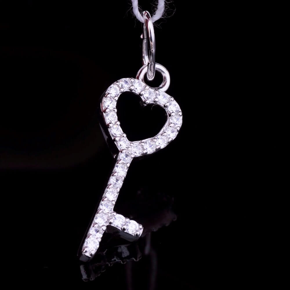 Подвеска "Ключик к сердцу" с фианитами (родий) 131976 Оникс 
Подвеска "Ключик к сердцу" с фианитами (родий) 131976 Оникс