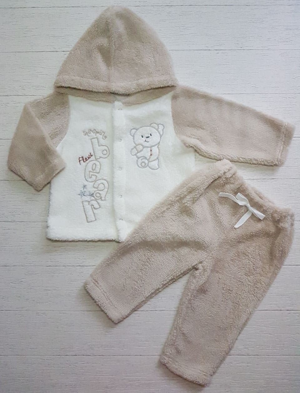 Комплект з велсофту (махра) (кофта з капюшоном + штани) FLEXI бежевий 219017-02-68
Комплект з велсофту (махра) (кофта з капюшоном + штани) FLEXI бежевий 219017-02-68