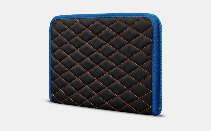 Органайзер для документов А4 от Carbag Черный с коричневой строчкой и синей окантовкой
Органайзер для документов А4 от Carbag Черный с коричневой строчкой и синей окантовкой