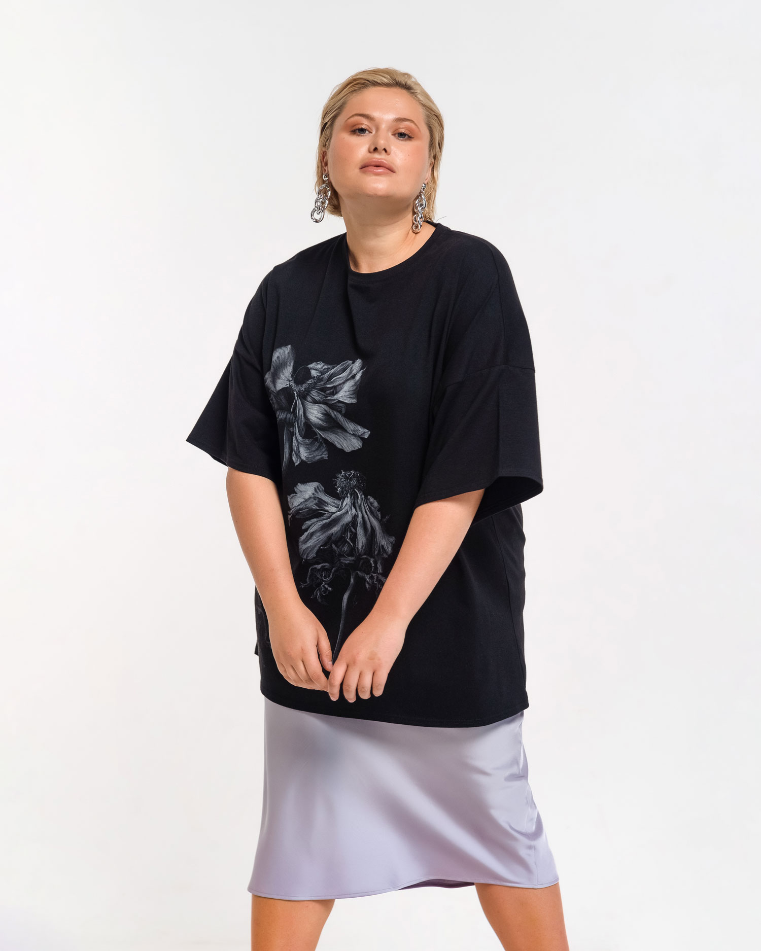 Футболка oversize с цветами (ФБ-057-020-250 - 45969, Футболка oversize с цветами 3XL (ФБ-057-020-250 - 45969)
Футболка oversize с цветами (ФБ-057-020-250 - 45969, Футболка oversize с цветами 3XL (ФБ-057-020-250 - 45969)