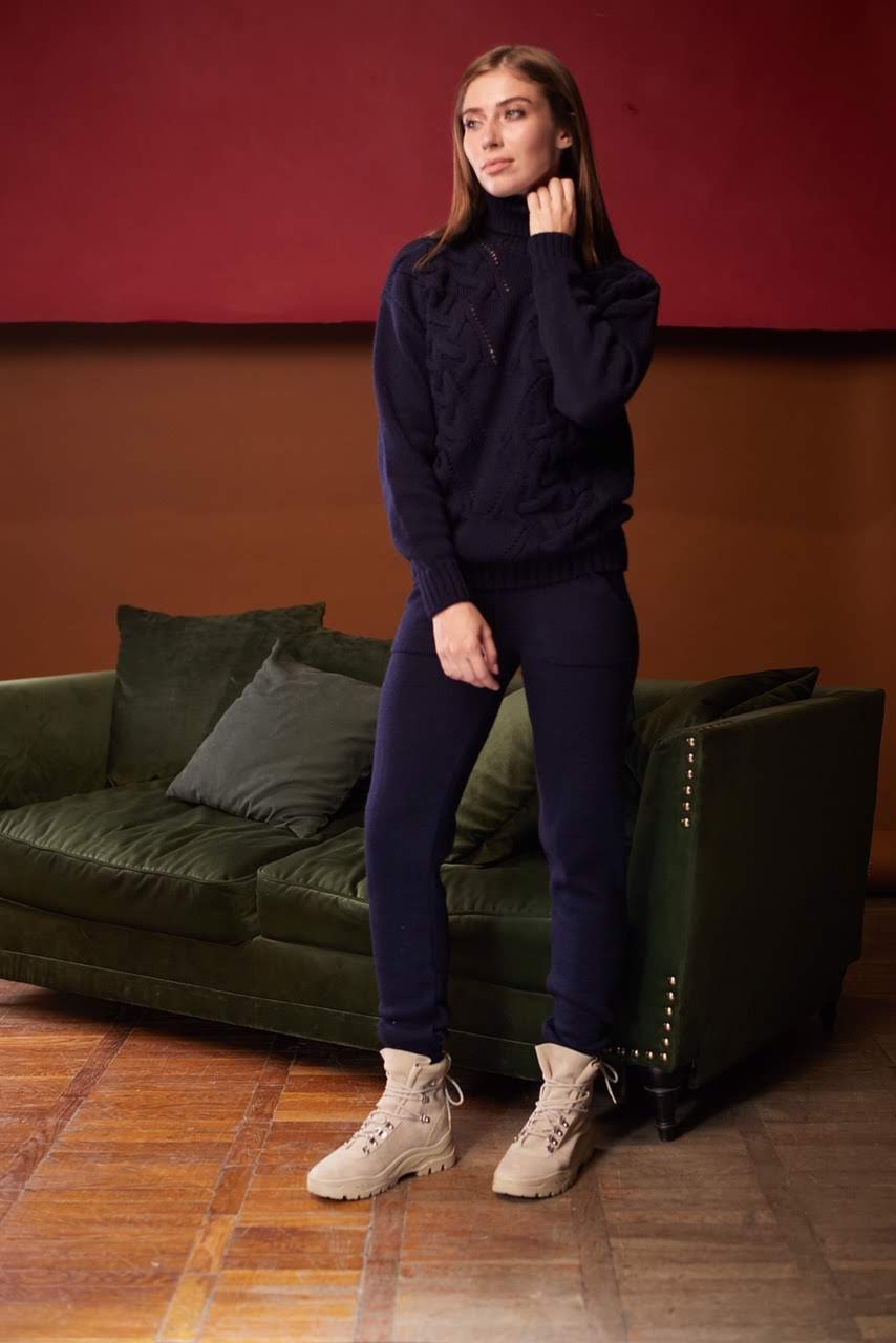 Fashions • Женский костюм Catherine Fashions - темно-синий (996, Fashions • Женский костюм Catherine Fashions 44-48 темно-синий (996)
Fashions • Женский костюм Catherine Fashions - темно-синий (996, Fashions • Женский костюм Catherine Fashions 44-48 темно-синий (996)