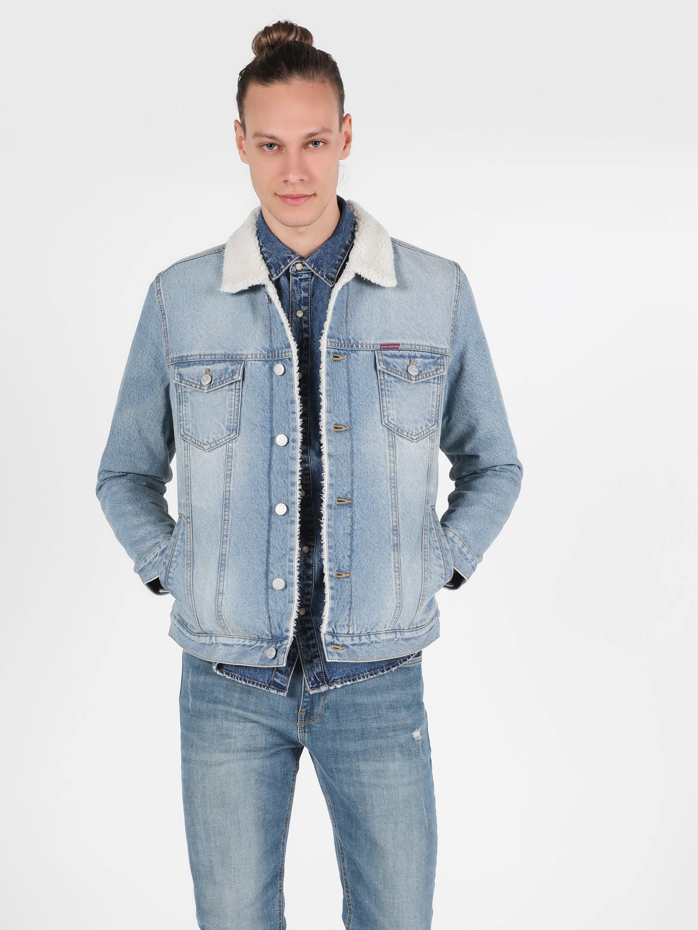 Джинсовая куртка Colin' CL1051277DN03946 Marvin Wash, Джинсовая куртка Colin's CL1051277DN03946 S Marvin Wash
Джинсовая куртка Colin' CL1051277DN03946 Marvin Wash, Джинсовая куртка Colin's CL1051277DN03946 S Marvin Wash