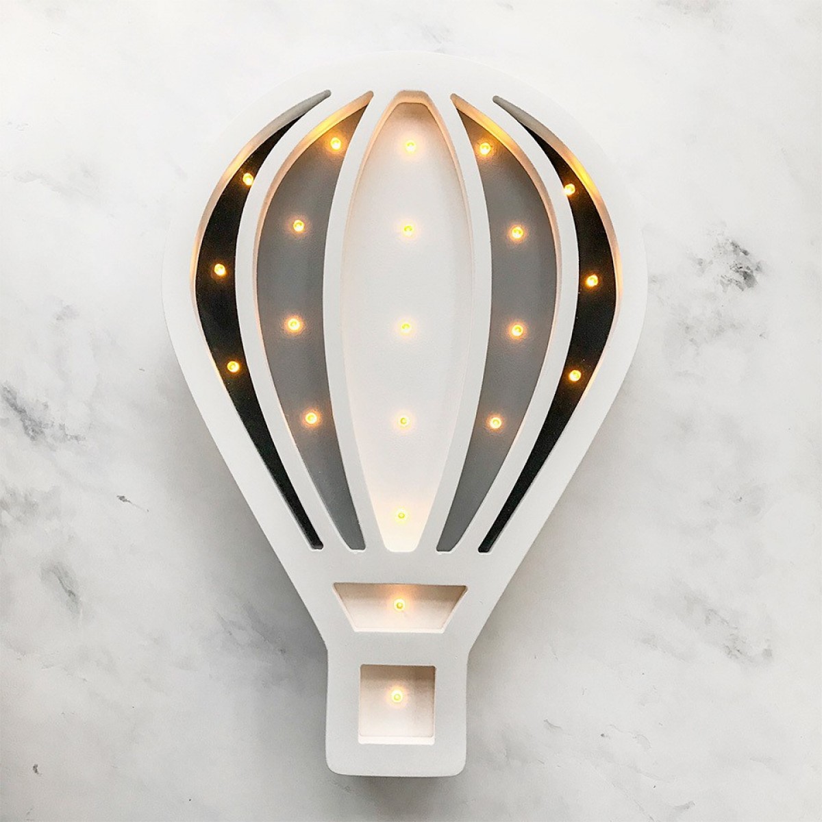 Ночник детский Sabo Воздушный шар Белый/Черный с LED лампочками и аккумулятором
Ночник детский Sabo Воздушный шар Белый/Черный с LED лампочками и аккумулятором