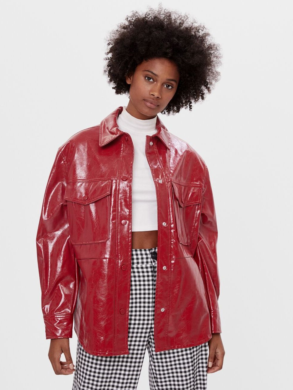 Куртка-рубашка из искусственной кожи Bershka 6434/644/600 XS/S Красная
Куртка-рубашка из искусственной кожи Bershka 6434/644/600 XS/S Красная