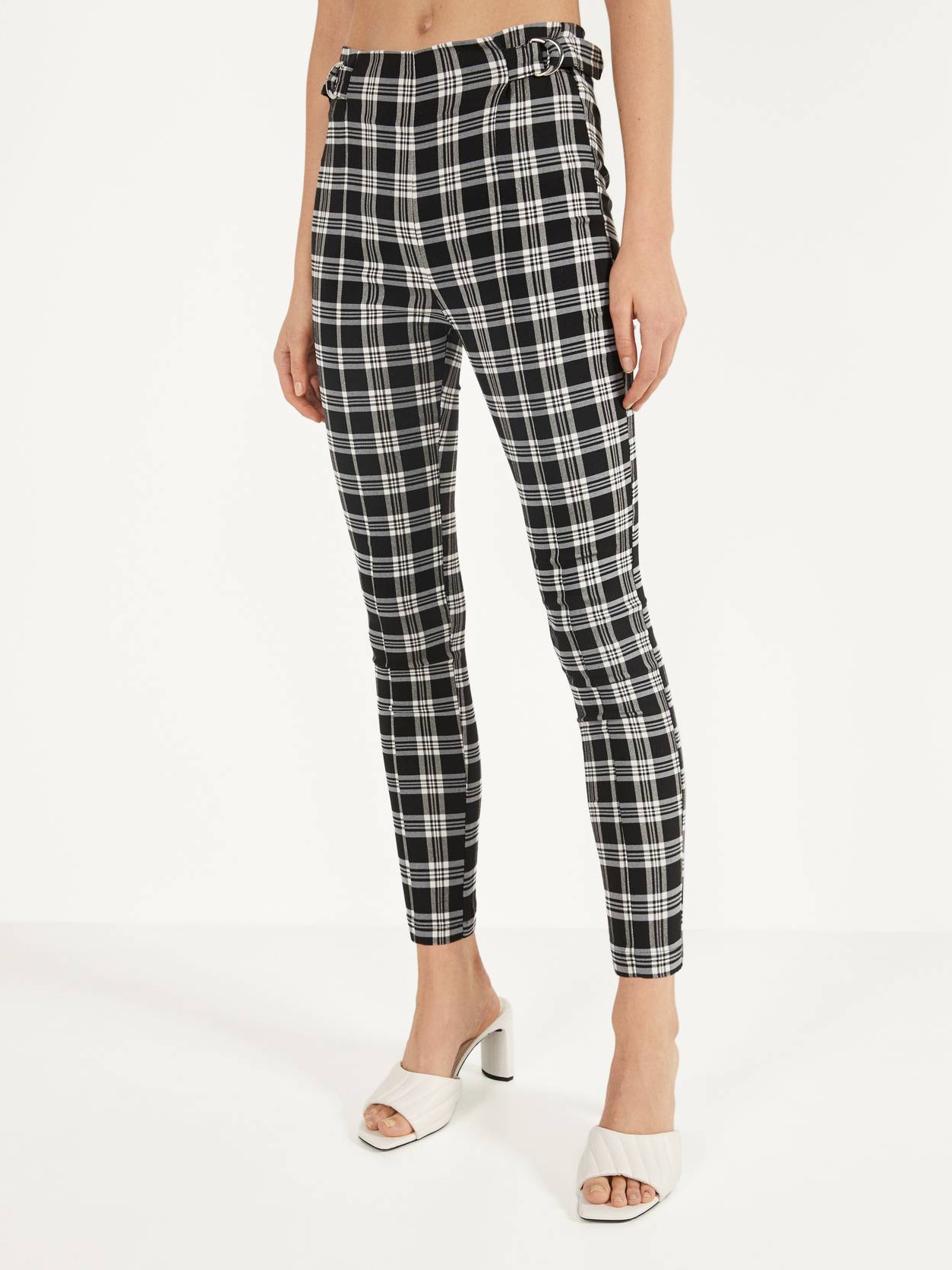 Брюки Bershka 0079/168/040 Черные с белым, Брюки Bershka 0079/168/040 M Черные с белым
Брюки Bershka 0079/168/040 Черные с белым, Брюки Bershka 0079/168/040 M Черные с белым