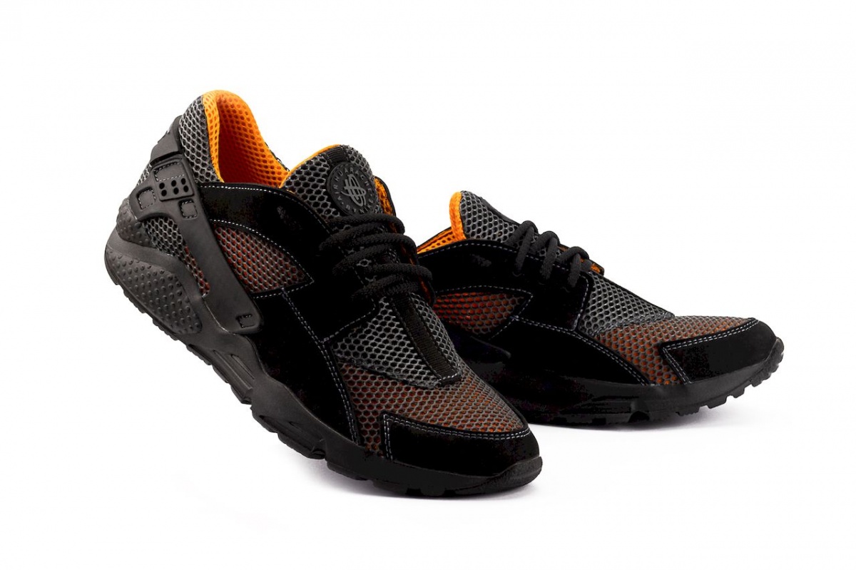 Мужские кроссовки текстильные летние черные-рыжие Twix размер 42 FV_001069
Мужские кроссовки текстильные летние черные-рыжие Twix размер 42 FV_001069